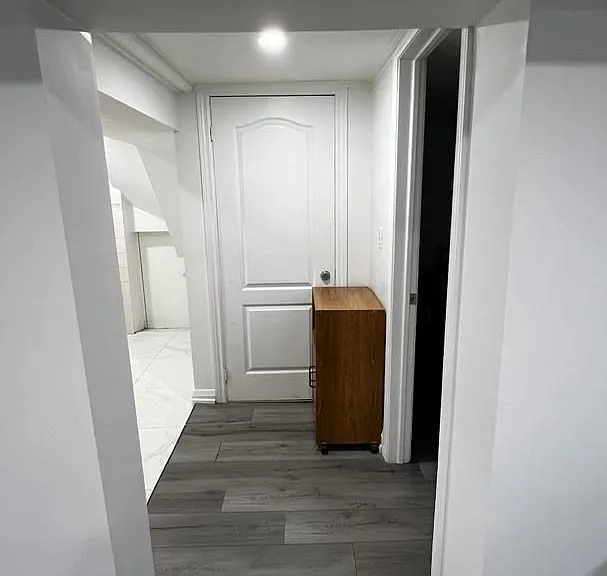 106 Holcolm Rd #BASEMENT — Photo 5