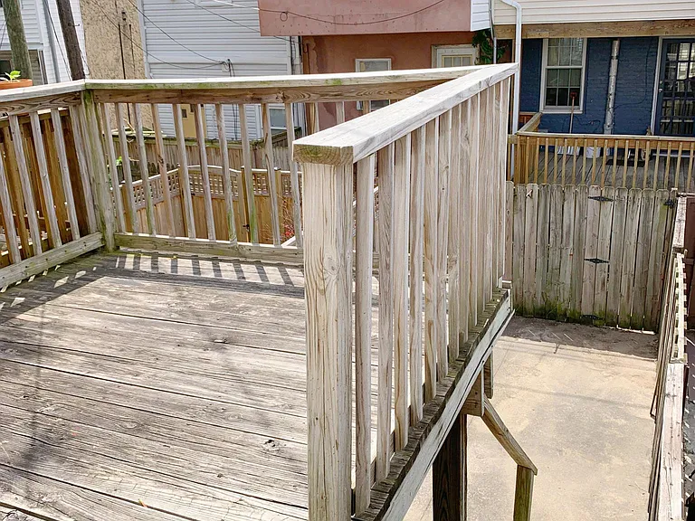 1628 S Charles St — Photo 12