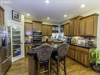4th image of 10209 NE 33rd Ct
