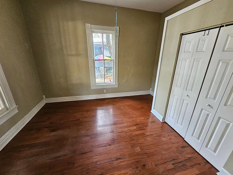 305 E Ross Ave #H — Photo 6