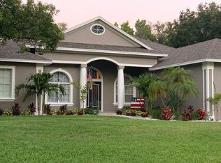 7215 Millbrook Oaks Dr, Lakeland, FL 33813