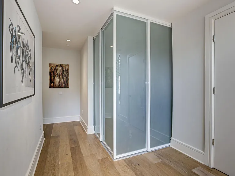 3211 Wisconsin Ave NW #102 — Photo 2
