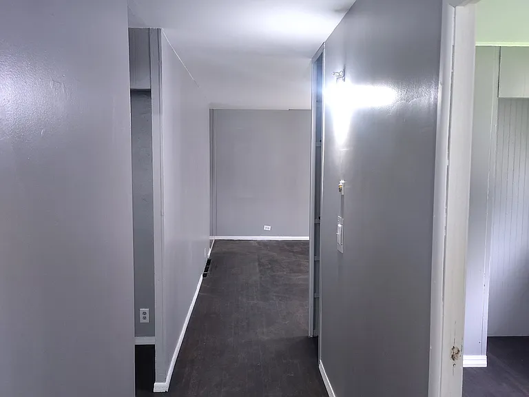 910 Holiday Dr — Photo 10