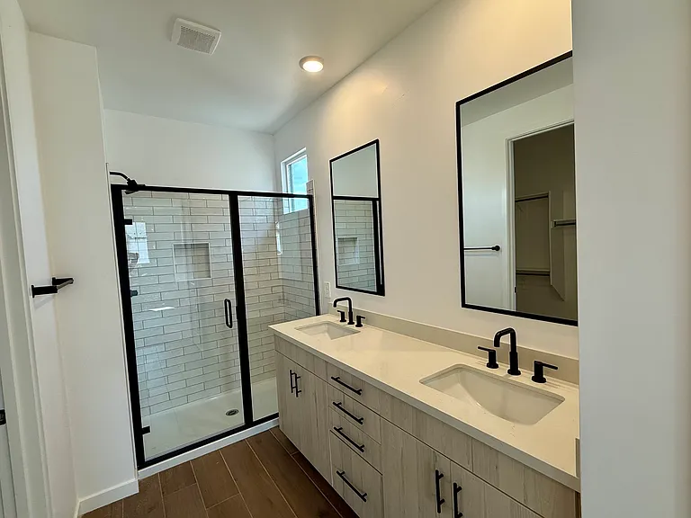 2345 E Stephens Ct — Photo 17