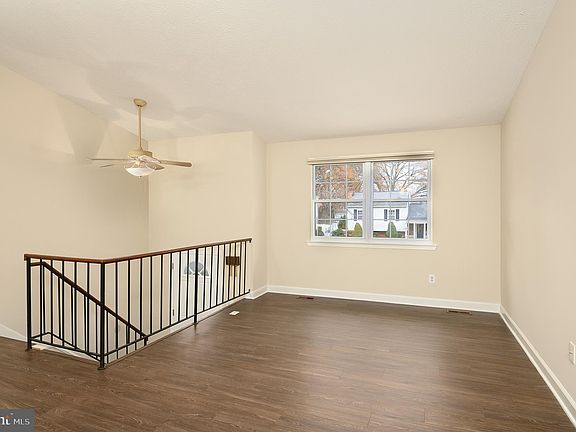5th image of 6422 Golden Oak Dr