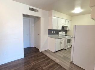 1121 E Desert Inn Rd APT 7, Las Vegas, NV 89109