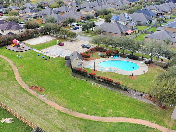 4th image of 2003 Plum Grove Ln