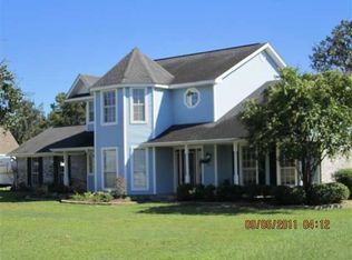 111 Skylark Ave, Bridge City, TX 77611