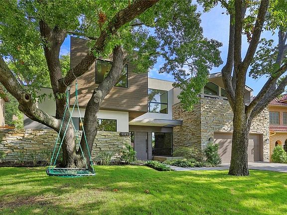 2nd image of 6455 Lake Circle Dr