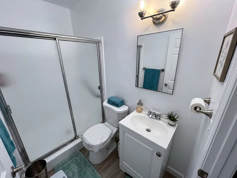 26110 Narbonne Ave — Photo 12