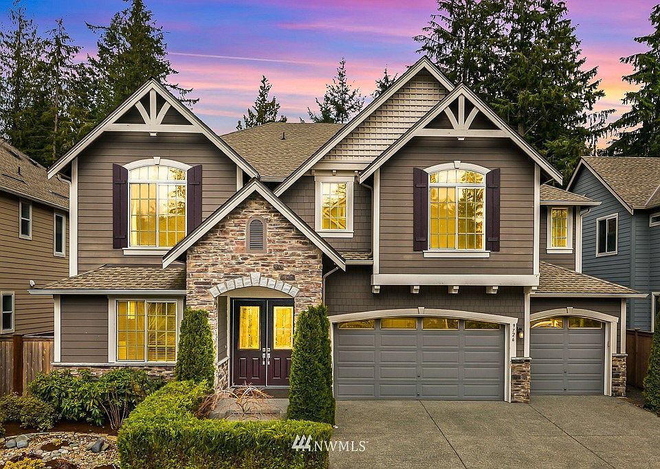 Live stylishly with chic and timeless design in this 2014 built home by Murray Franklyn. The iconic Huntington floorplan offers a trend-setting layout with multi-generational living on a grand scale. 5 bedrooms including 2 guest suites with one on the main level with a covered patio. 