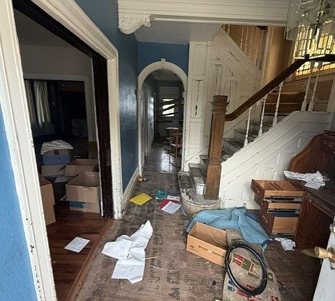 3rd image of 308 Suncrest St