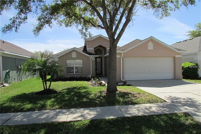 Awesome Curb Appeal !