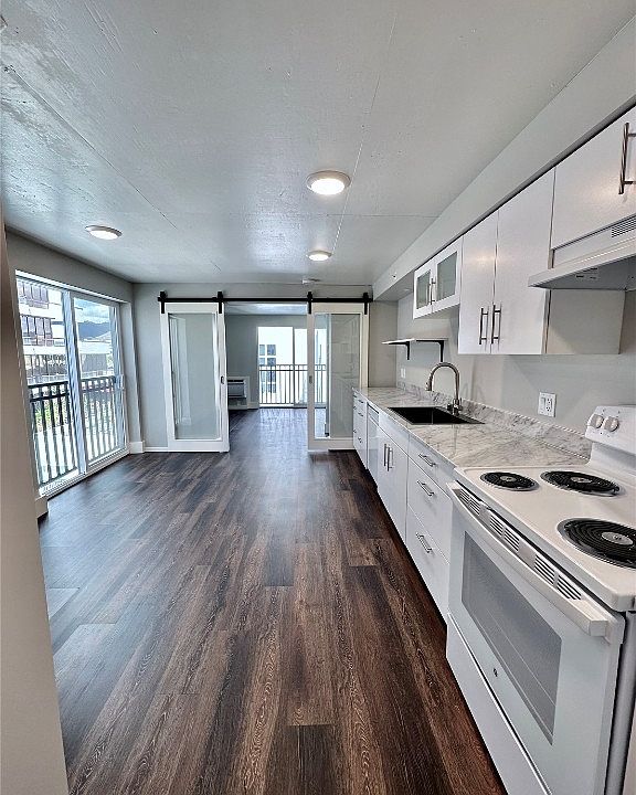 1st image of 803 Waimanu St #711