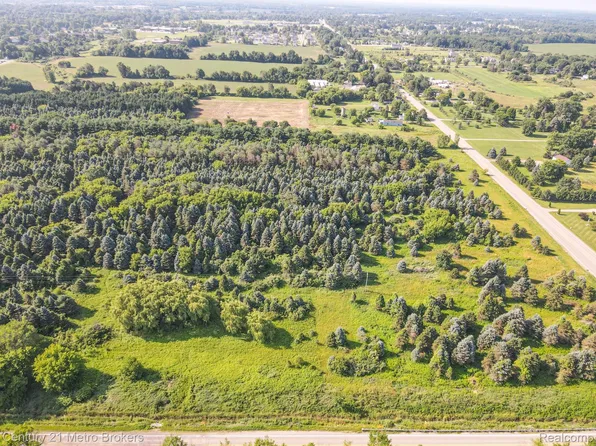 0 Davis Lake Rd, Lapeer, MI 48446