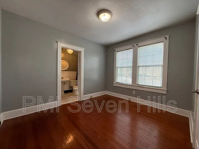 1350 N Gadsden St #B — Photo 10