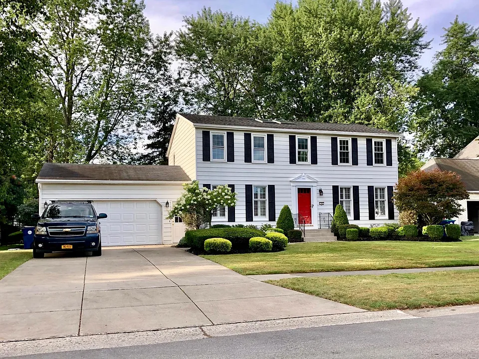 75 Autumnview Rd