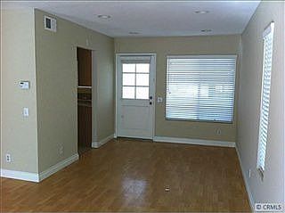 5th image of 100 Birchwood Ln