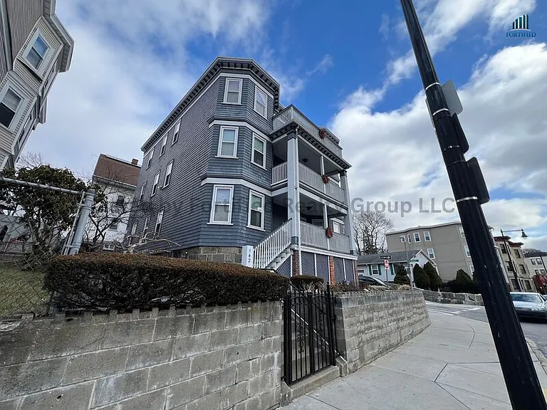 142 Washington St #3 — Photo 30