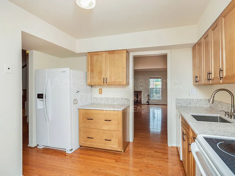 2514 S Arlington Mill Dr #C — Photo 12