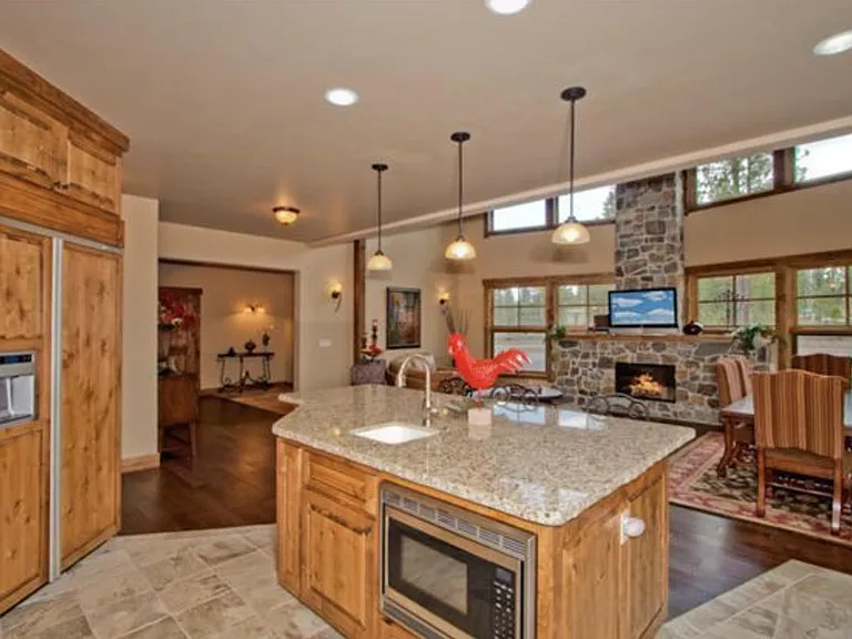 10035 Chaparral Ct — Photo 4