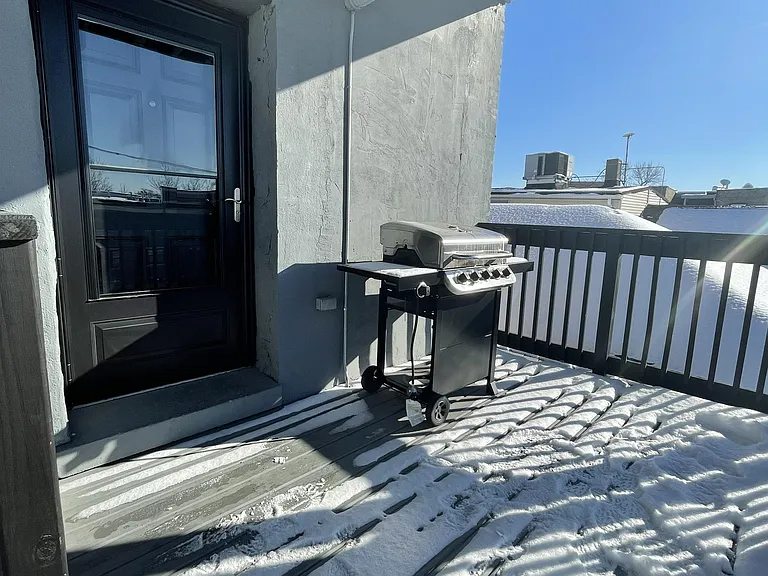 1718 N Richmond St #3 — Photo 25