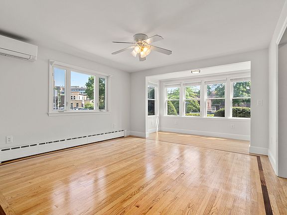 5th image of 45 Henshaw St
