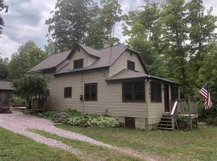 357 Eagles Nest Rd, Marquette, MI 49855