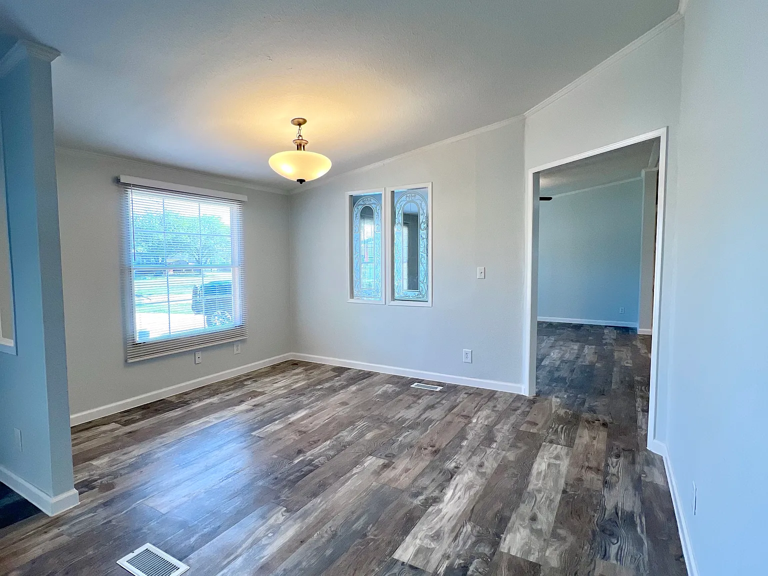 1377 Bradfield Cir — Photo 2