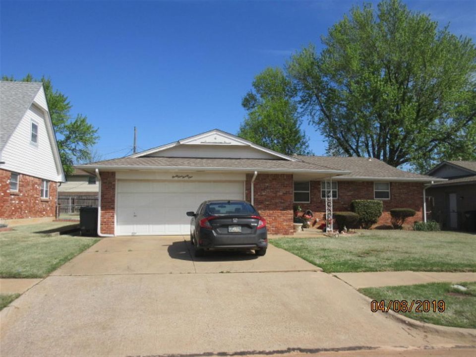 1st image of 3921 SE 14th St