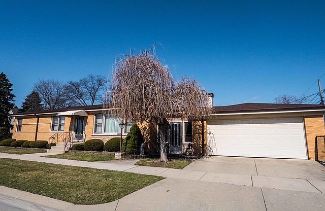1st image of 7301 N Nora Ave