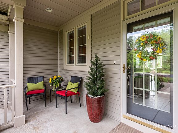 4th image of 1750 Oakleigh Woods Dr NW #39