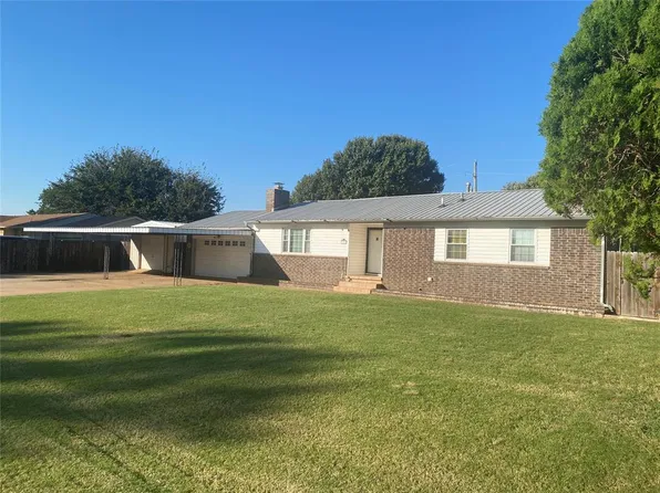 705 6th St, Canute, OK 73626