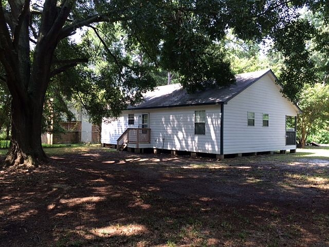 2nd image of 10034 Avenue B
