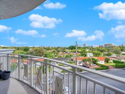 2030 S Douglas Rd APT 415, Coral Gables, FL, 33134