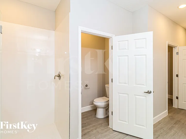 1200 Cogan Dr SE — Photo 12