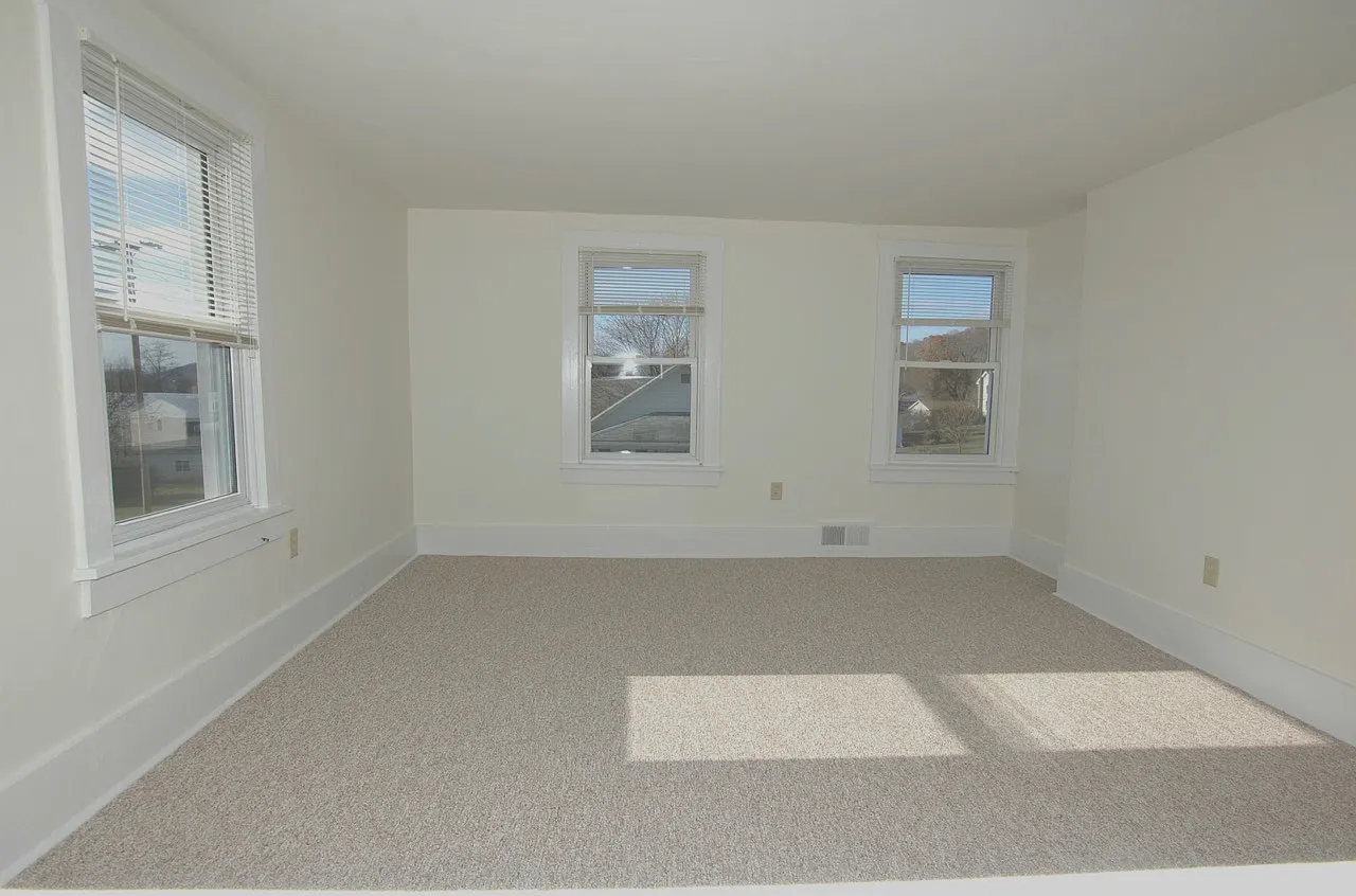 2 bed, 700 sqft, $925 — Photo 4