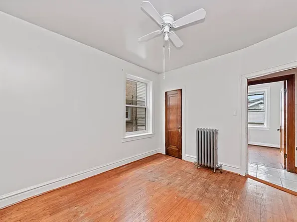 5010 W Henderson St, Chicago, IL 60641