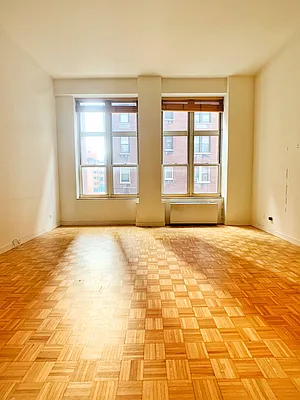 Rented by Corcoran | media 27