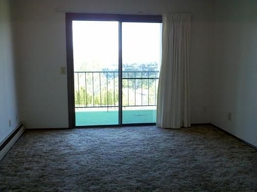 3rd image of 2228 E Foothills Dr APT 4