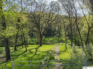 13424 Shongaska Rd, Omaha, NE 68112