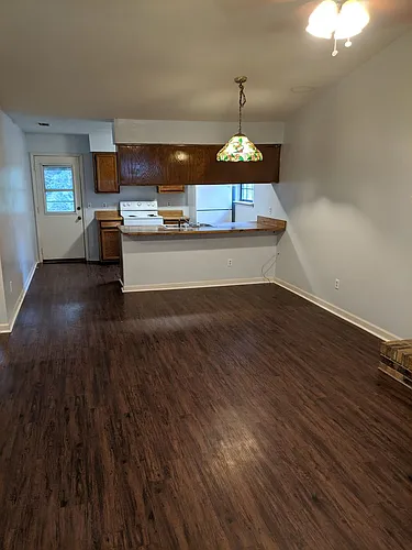 1316 Burgess Dr Photo 1