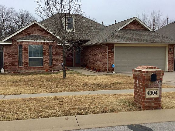 2nd image of 4304 Mackenzie Dr