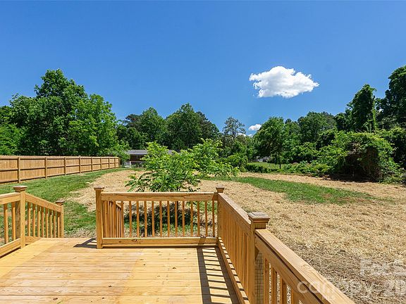 2nd image of 7426 Hambright Rd