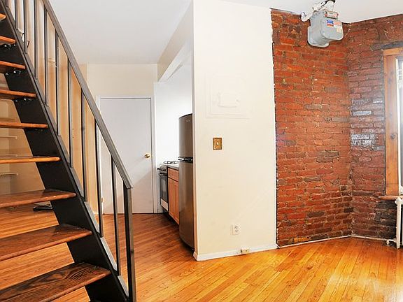 2nd image of 280 Mulberry St APT 6D