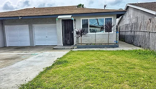 564 W Center St Photo 1