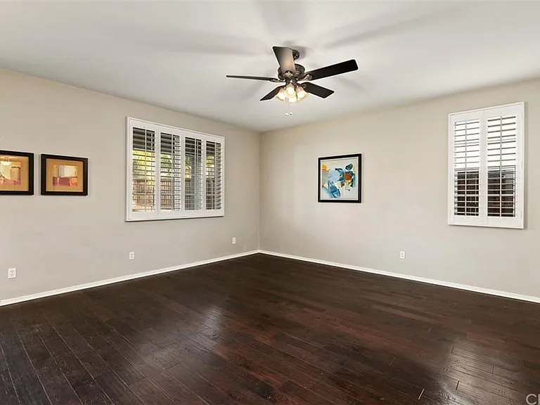 46945 Peach Tree St — Photo 13