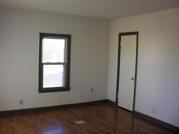 2nd image of 920 N New York Ave