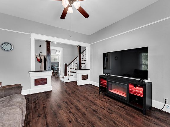 4th image of 1040 W State Street