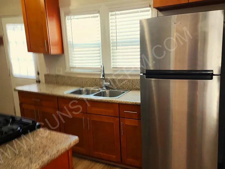 975 N Eleanor St — Photo 9